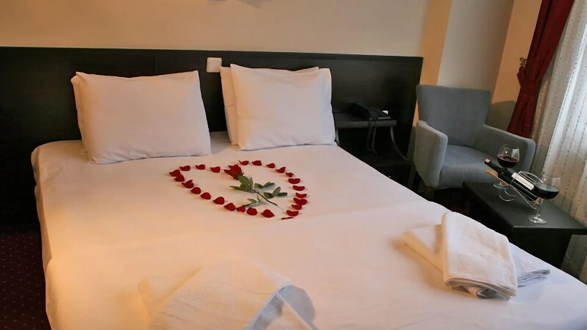 Diana Hotel İstanbul 2*,  Türkiye