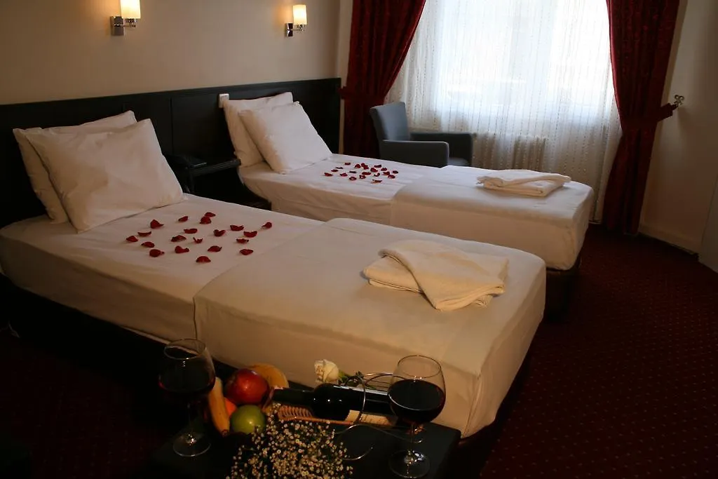 **  Diana Hotel İstanbul Türkiye