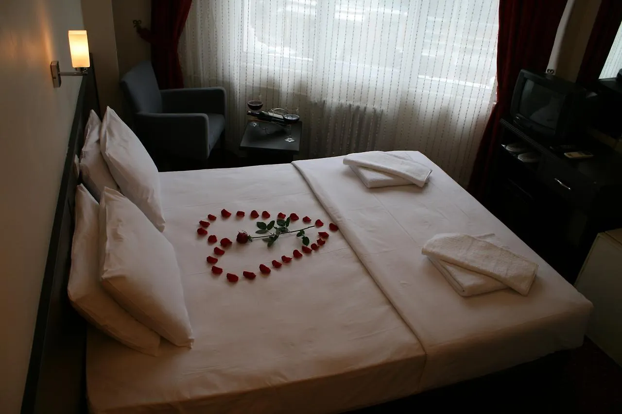 **  Diana Hotel İstanbul Türkiye